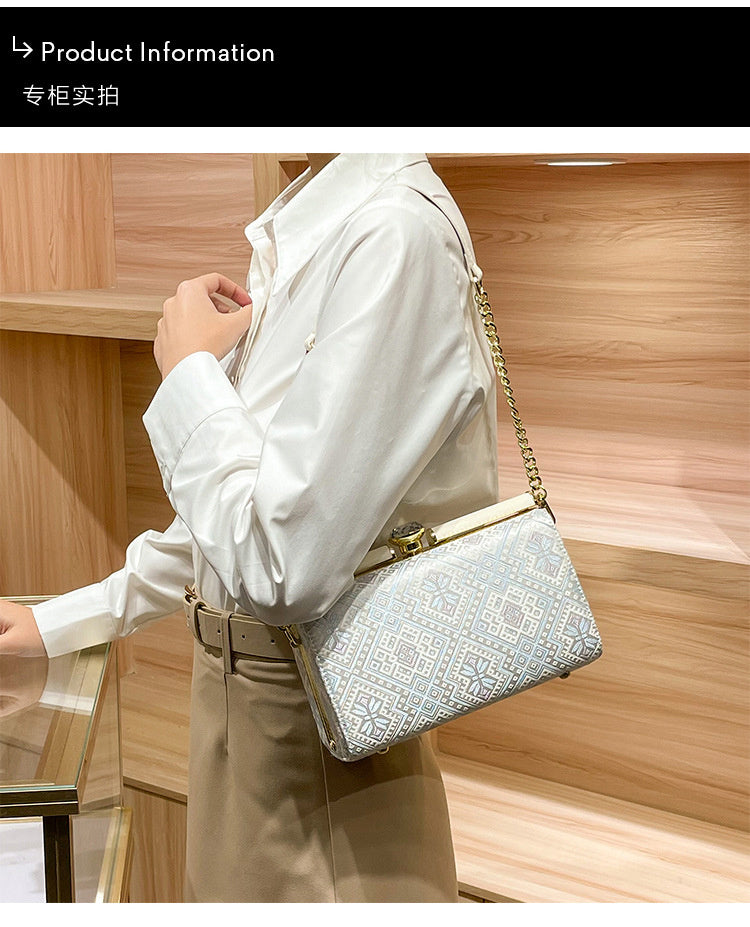 2026 New Model Diamond-Studded Box Embroidered Style Women's Chinese Single-Shoulder Underarm Evening Bag, Crossbody Bag