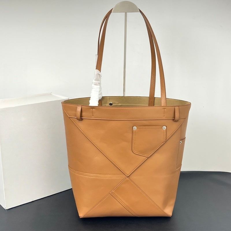 2026 Luojia New Top Layer Cowhide Foldable Geometric Large Capacity Genuine Leather Shoulder Fashion Tote Bag