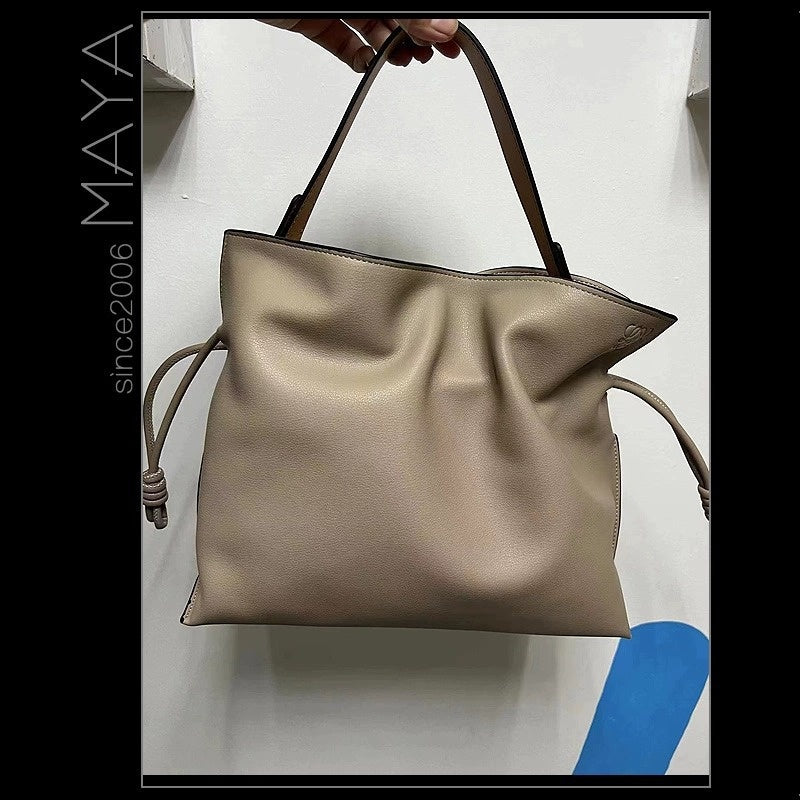 Luo's High-End Handheld Lucky Mini Small Bucket Drawstring Soft Genuine Leather Cloud Crossbody Women's Bag
