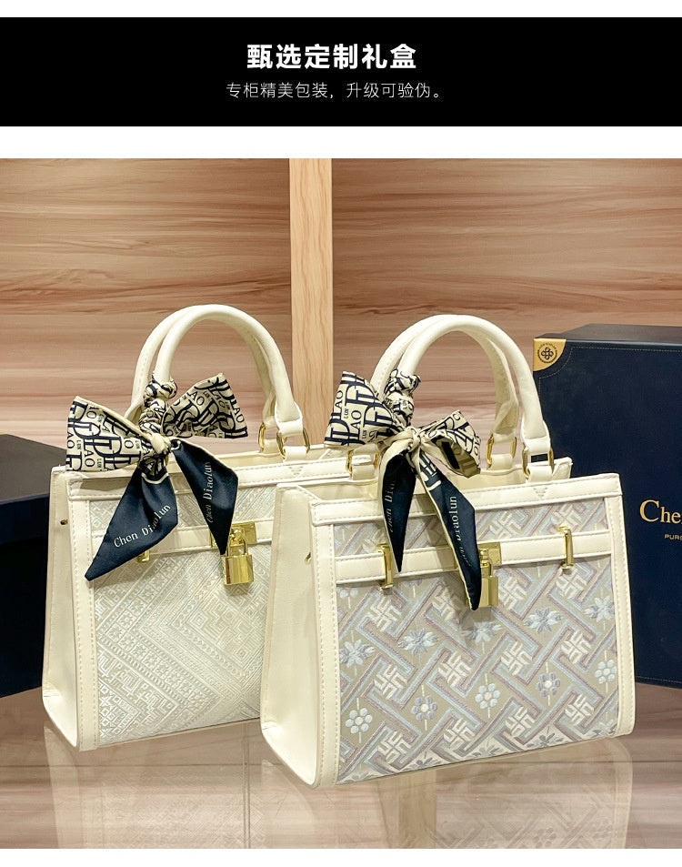 Elegant Chinese-style brocade tote large-capacity women's 2025 new Kelly bag, versatile handbag