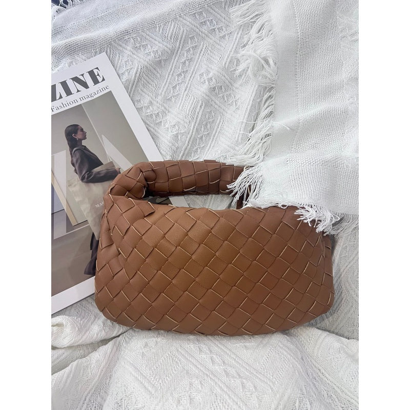 Cross-Border Hot Sale New Genuine Hand-Woven 2025 Cloud Soft Leather Wrinkled Dumpling Versatile Handheld Women's Bag