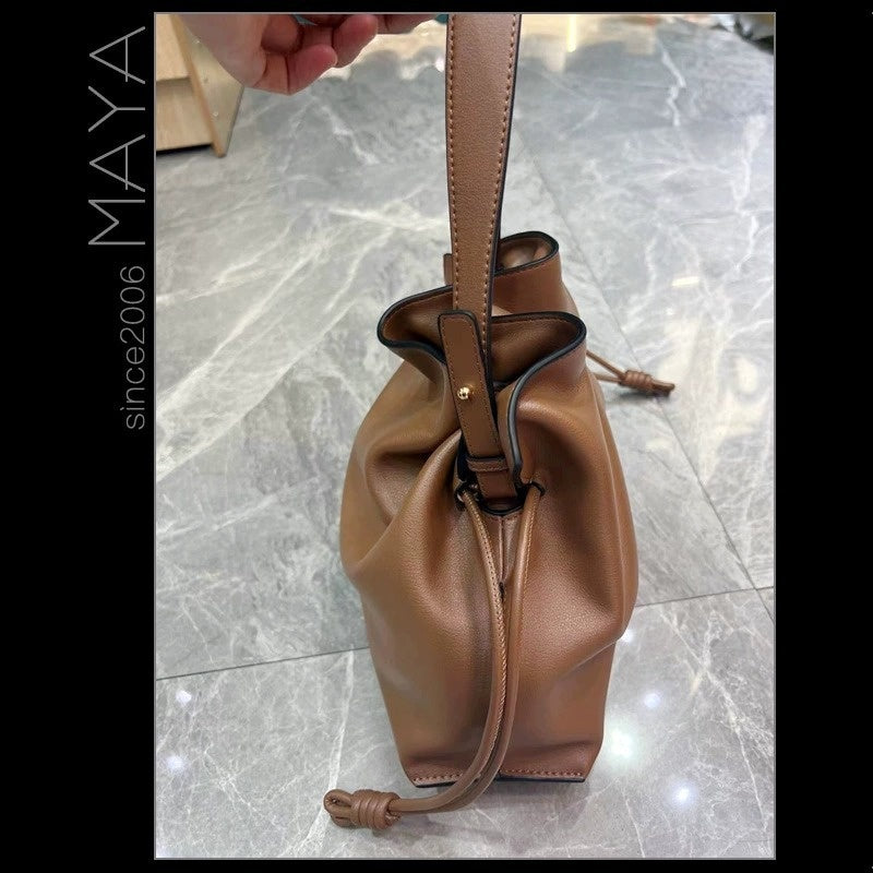 Luo's High-End Handheld Lucky Mini Small Bucket Drawstring Soft Genuine Leather Cloud Crossbody Women's Bag