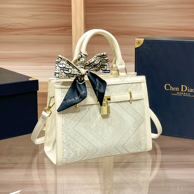 Elegant Chinese-style brocade tote large-capacity women's 2025 new Kelly bag, versatile handbag
