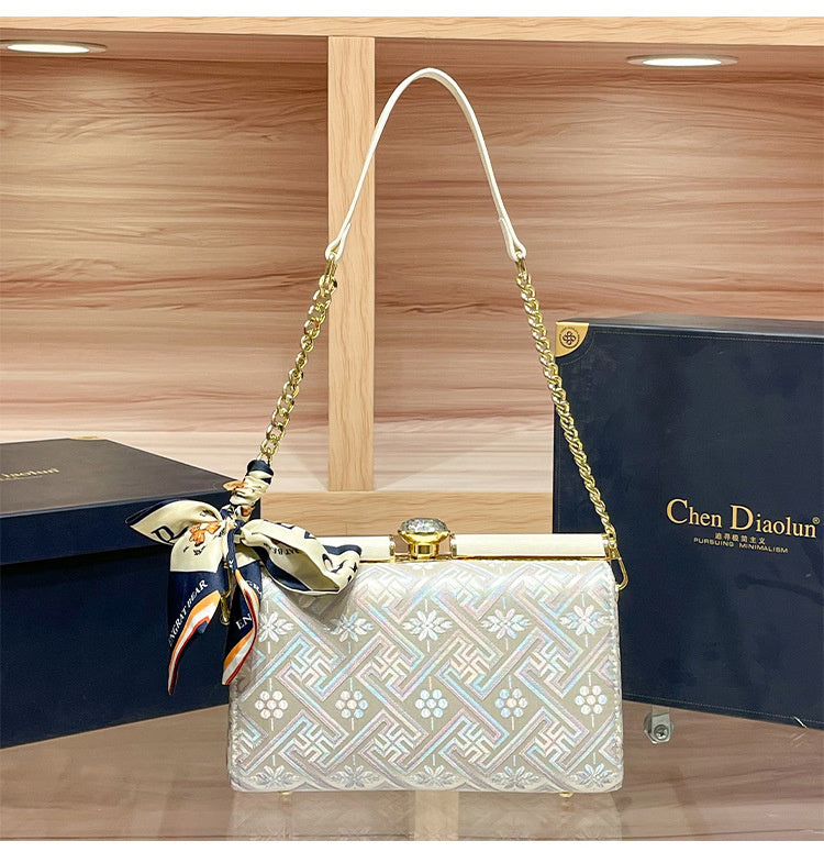 2026 New Model Diamond-Studded Box Embroidered Style Women's Chinese Single-Shoulder Underarm Evening Bag, Crossbody Bag