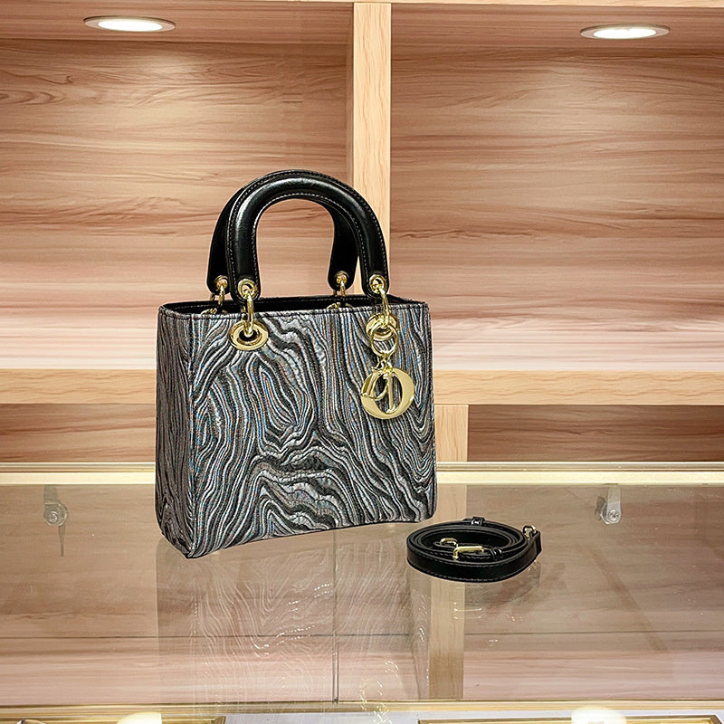 High-end Feel Foreign Trade Cross-border Handbag Princess Diana Style Women's 2025 New Trendy Color-blocking Niche Single Shoulder Crossbody Small Square Bag