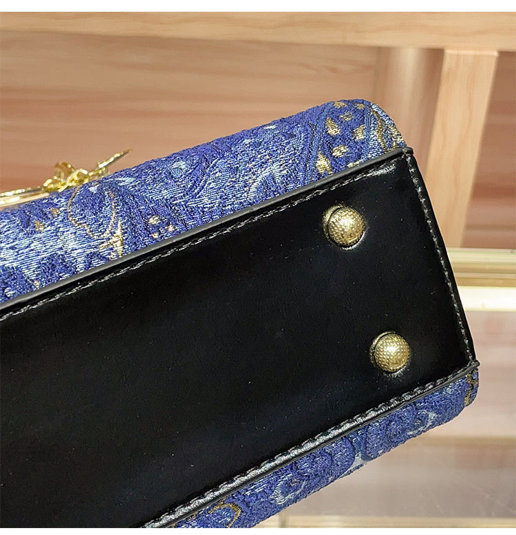 High-end Feel Foreign Trade Cross-border Handbag Princess Diana Style Women's 2025 New Trendy Color-blocking Niche Single Shoulder Crossbody Small Square Bag