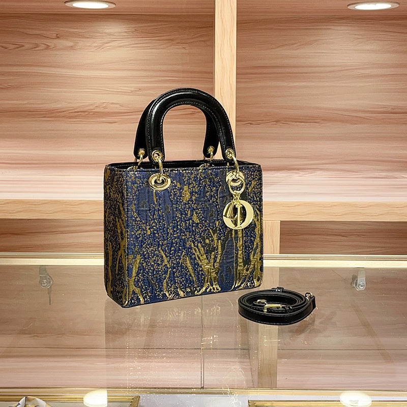 High-end Feel Foreign Trade Cross-border Handbag Princess Diana Style Women's 2025 New Trendy Color-blocking Niche Single Shoulder Crossbody Small Square Bag