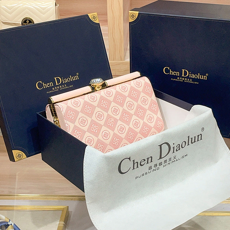 Luxury Women's Evening 2025 New Handmade Diamond-Encrusted Box Small Square High-Quality Texture Single Shoulder Crossbody Bag