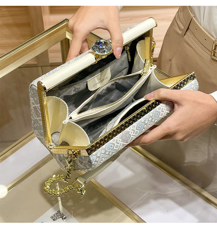 2026 New Model Diamond-Studded Box Embroidered Style Women's Chinese Single-Shoulder Underarm Evening Bag, Crossbody Bag