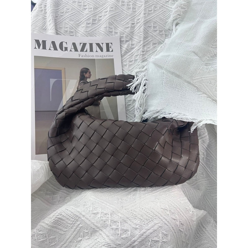 Cross-Border Hot Sale New Genuine Hand-Woven 2025 Cloud Soft Leather Wrinkled Dumpling Versatile Handheld Women's Bag