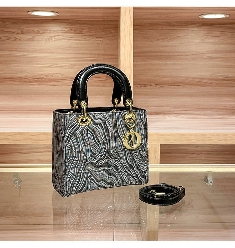 High-end Feel Foreign Trade Cross-border Handbag Princess Diana Style Women's 2025 New Trendy Color-blocking Niche Single Shoulder Crossbody Small Square Bag