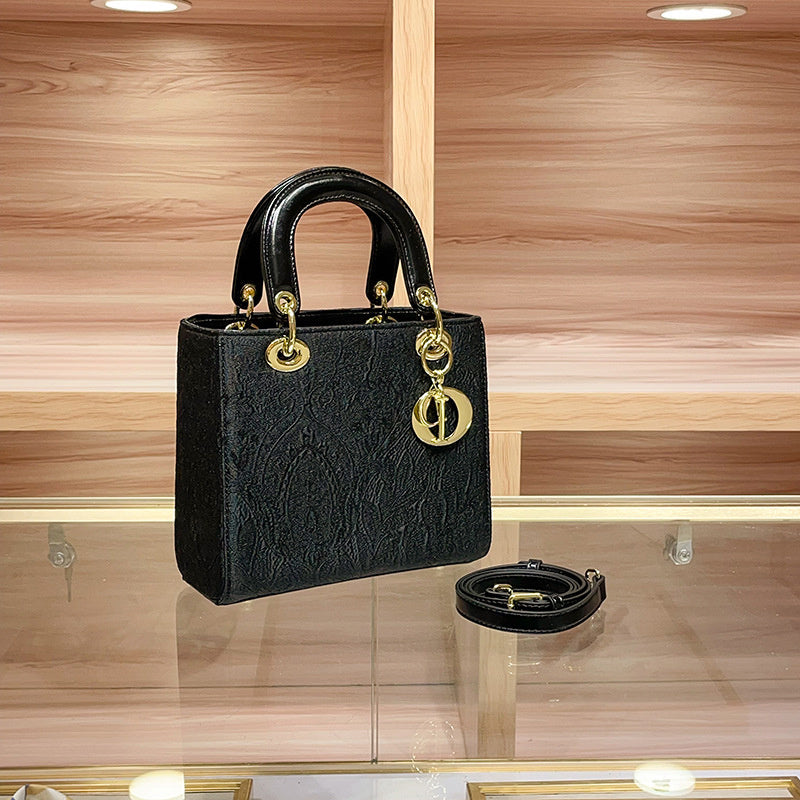 High-end Feel Foreign Trade Cross-border Handbag Princess Diana Style Women's 2025 New Trendy Color-blocking Niche Single Shoulder Crossbody Small Square Bag