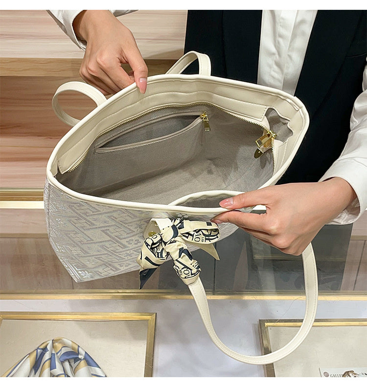 Commuting Large Capacity Tote 2026 Handbag New Chinese Style Brocade Shoulder Underarm Shopping Bag