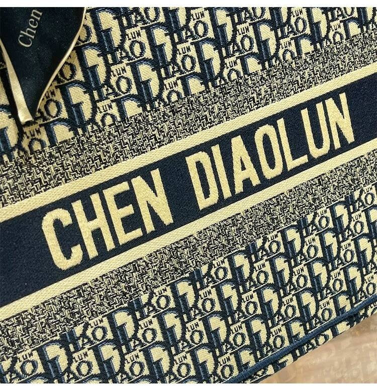 Handheld Tote for Women 2026 New Trendy Document Basket Embroidery High-end Large Capacity Commuting Shopping Bag