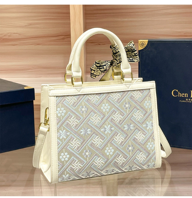 Elegant Chinese-style brocade tote large-capacity women's 2025 new Kelly bag, versatile handbag