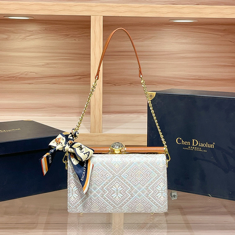 2026 New Model Diamond-Studded Box Embroidered Style Women's Chinese Single-Shoulder Underarm Evening Bag, Crossbody Bag