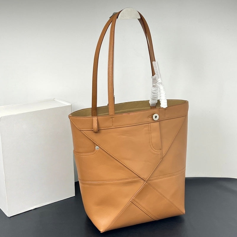 2026 Luojia New Top Layer Cowhide Foldable Geometric Large Capacity Genuine Leather Shoulder Fashion Tote Bag
