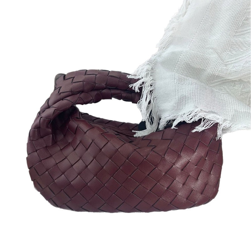 Cross-Border Hot Sale New Genuine Hand-Woven 2025 Cloud Soft Leather Wrinkled Dumpling Versatile Handheld Women's Bag
