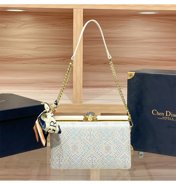 2026 New Model Diamond-Studded Box Embroidered Style Women's Chinese Single-Shoulder Underarm Evening Bag, Crossbody Bag